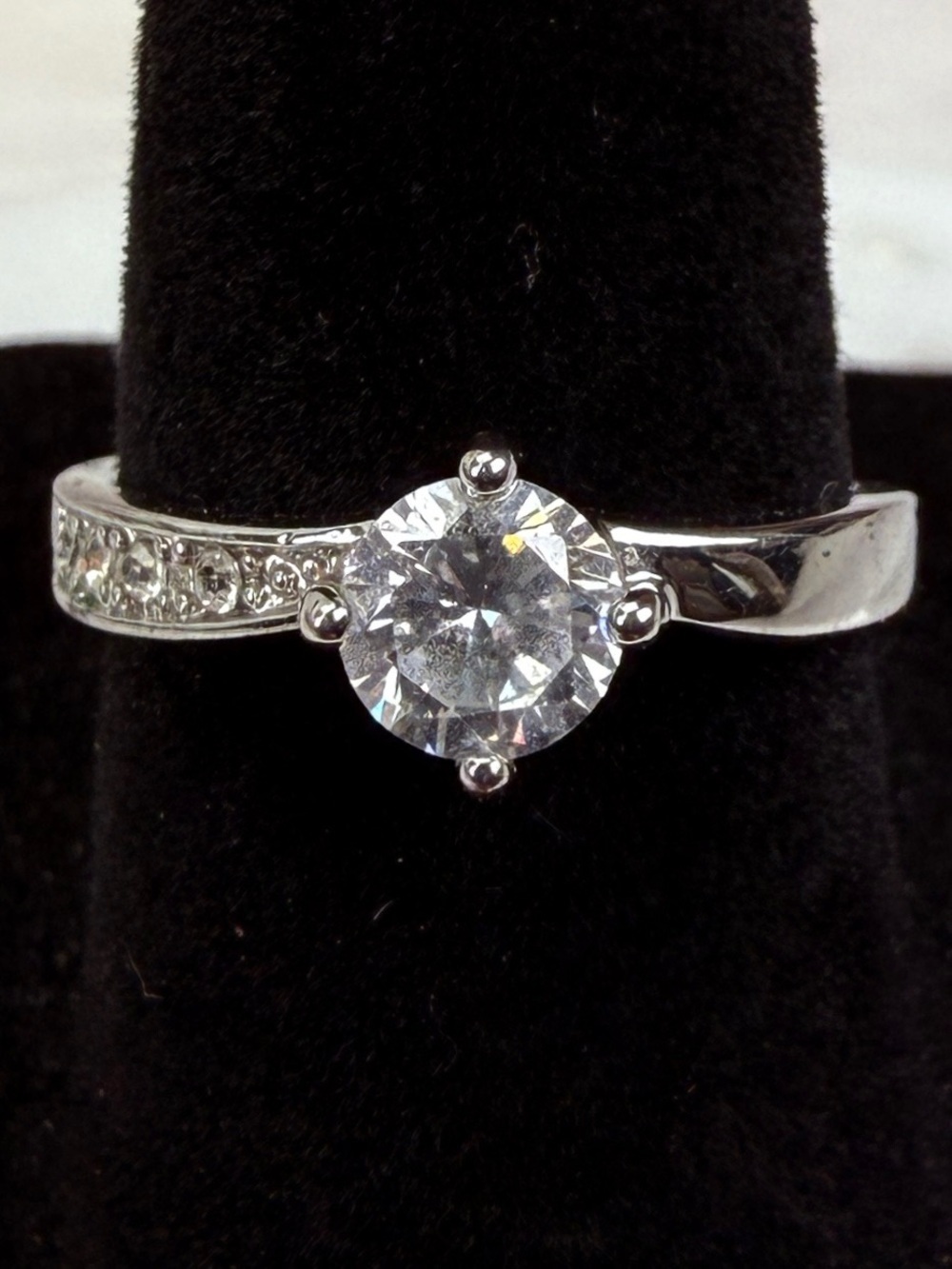 Solitaire Style Clear Stone Ring Silver Tone Size 5¾